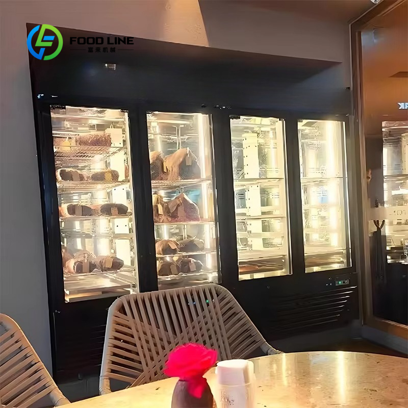 Commercial Kitchen Refrigerator - خزانة عرض مبردة تجارية مخصصة بأرفف